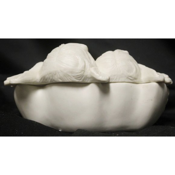 White Porcelain Cherub Angel Trinket Box Jewelry Baby Face Rose Gothic Victorian - Picture 4 of 9